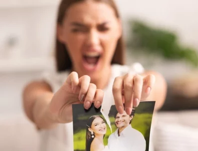 3 зодии ще скъсат кармични връзки до края на март 2026