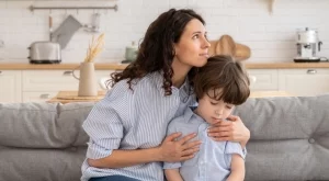 Данни, които рядко чуваме: 45% от българките мислят, че са лоши майки