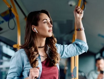 Разкриха голяма опасност за здравето, свързана с носенето на слушалки