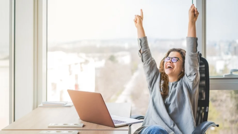 Тези зодии ще получат мечтаното повишение (преди края на 2026)