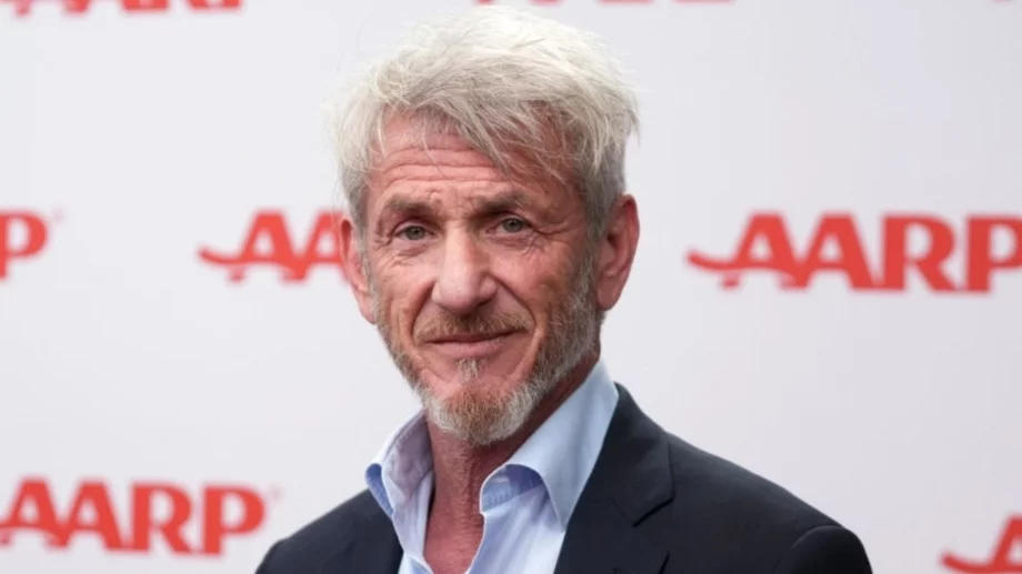 Шон Пен получи и "железен Оскар", подарък от Украйна (ВИДЕО)