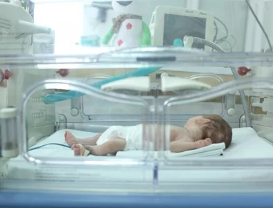 Над 3500 недоносени бебета в България са подкрепени през 2025