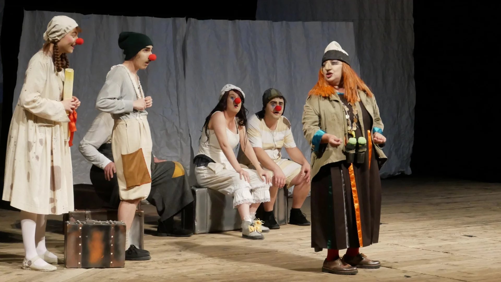 Комедийният спектакъл 