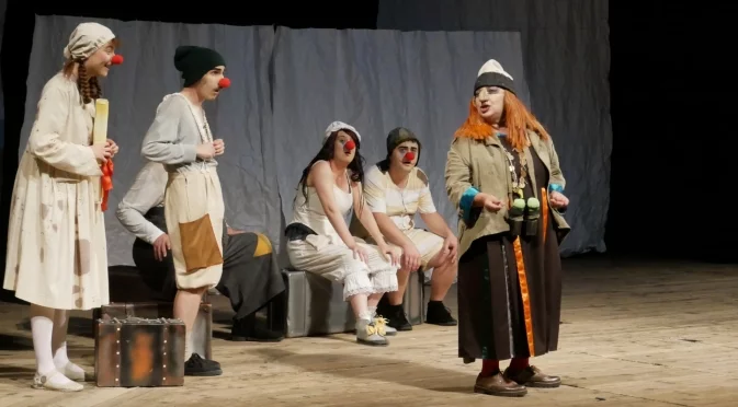 Комедийният спектакъл "Сграбчи лъва!" на Теди Москов гостува в София