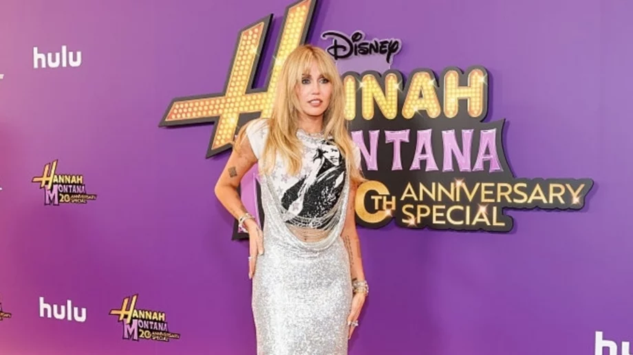 Майли Сайръс издава нова песен до "младото си аз"