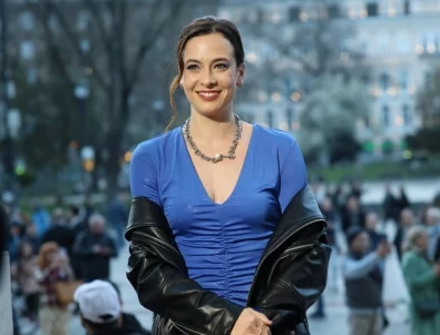 Весела Бабинова винаги избира трудното: Бях стресирана в "Като две капки вода"