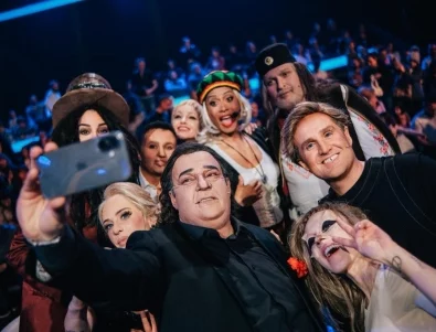 Зад кулисите на 