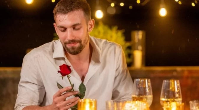 Виктор от "Ергенът" 4 вече не е сам, но историята е по-заплетена от всякога