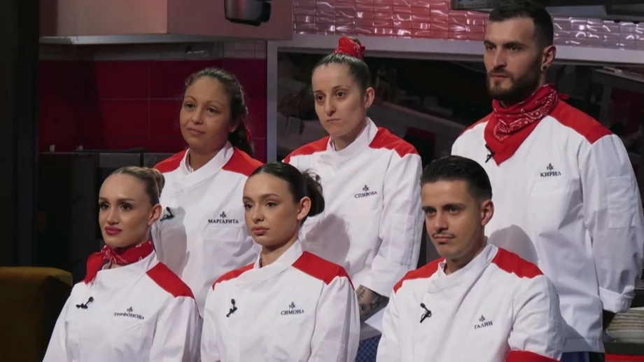 Любовни страсти и целувки в "Hell’s Kitchen" (ВИДЕО)