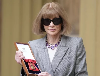 Историческо събитие: Ана Уинтур дебютира на корицата на Vogue, но не сама (СНИМКИ)