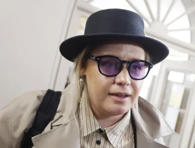 Рене Карабаш: Трябва да пишеш за това, от което те е страх