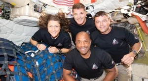 По пътя към дома: Астронавтите от "Артемида 2" са в шок от преживяното (ВИДЕО)