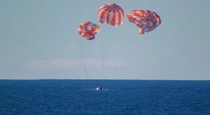 Мисията им приключи: Астронавтите от "Артемида 2" се завърнаха на Земята (ВИДЕО)