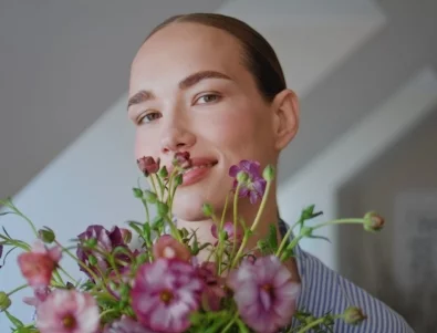 Хороскоп за утре, 13 април 2026: Грижа за Овните, успех за Стрелците