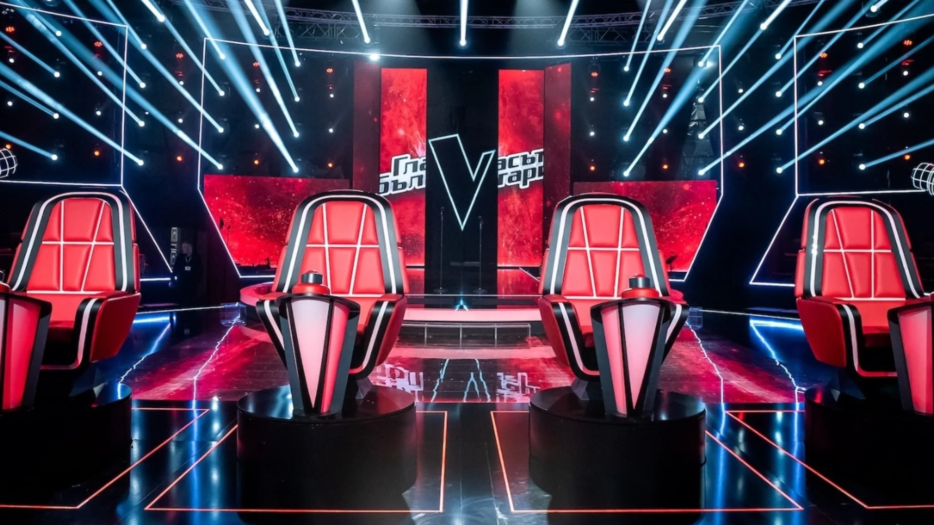 Хитмейкър и продуцент става треньор в 