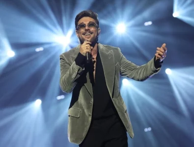 Миро развълнува феновете си с трогателна ретро СНИМКА