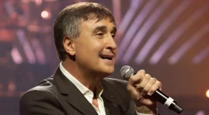 Веселин Маринов празнува 45-годишната си кариера с албум и над 60 концерта