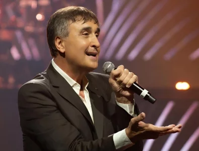 Веселин Маринов празнува 45-годишната си кариера с албум и над 60 концерта