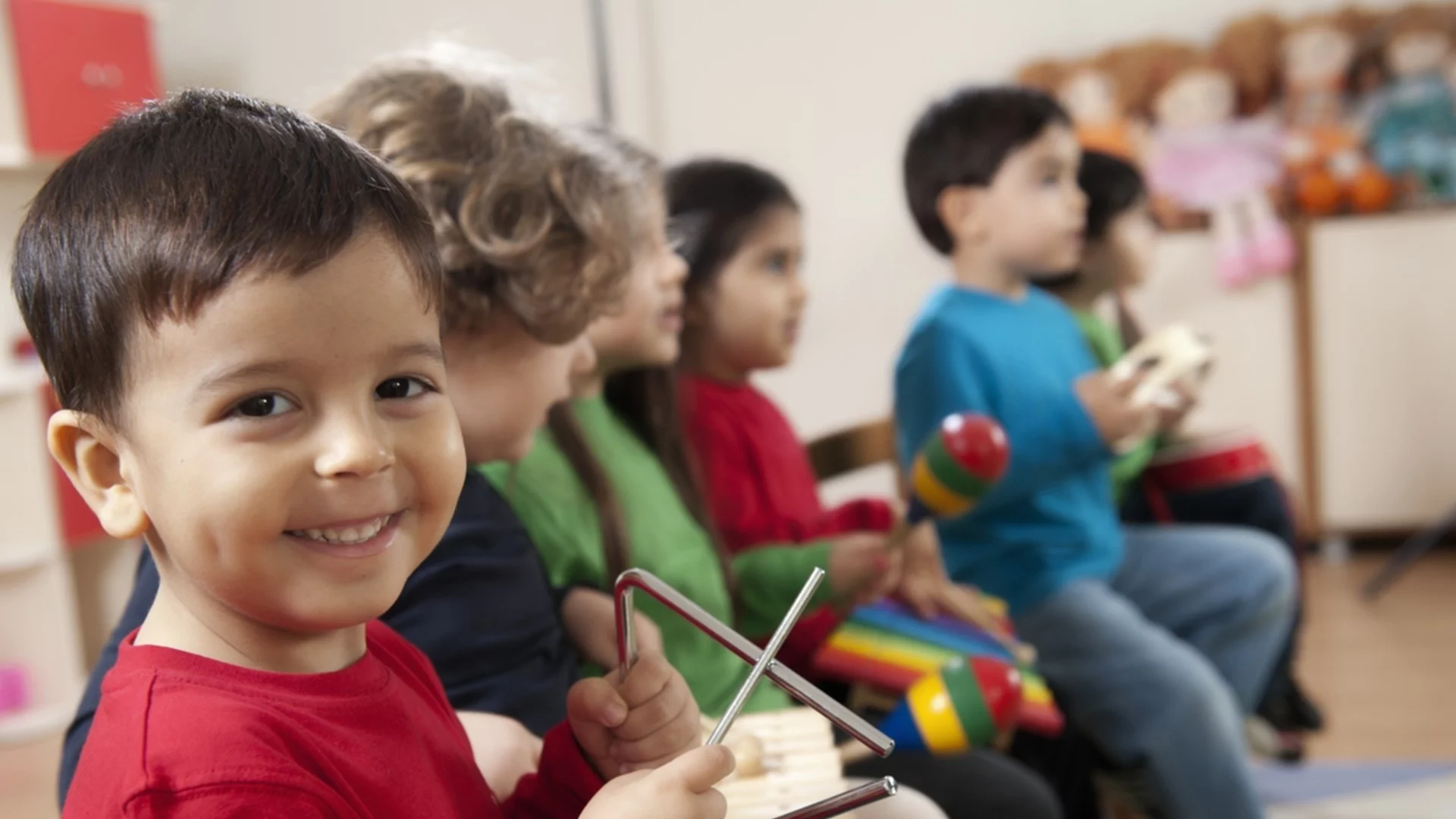 Как да изберете лятна занималня за детето си — практическо ръководство