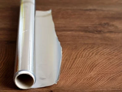 Как да използвате алуминиево фолио, за да проверите за скрита влага в дома си