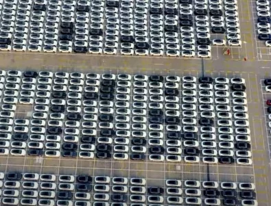 Китай пуска на вода гигантски кораб за превоз на над 10 000 автомобила