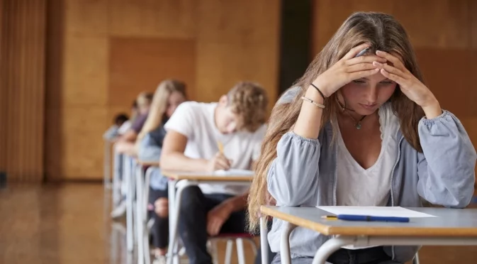 В сезона на НВО и матурите: къде родителите в София търсят допълнителна подготовка