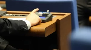 Депутатите приеха законови промени срещу високите цени