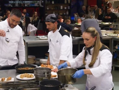 Любов след "Hell's Kitchen": Трифонова застана до Събков в бяла рокля (СНИМКИ)